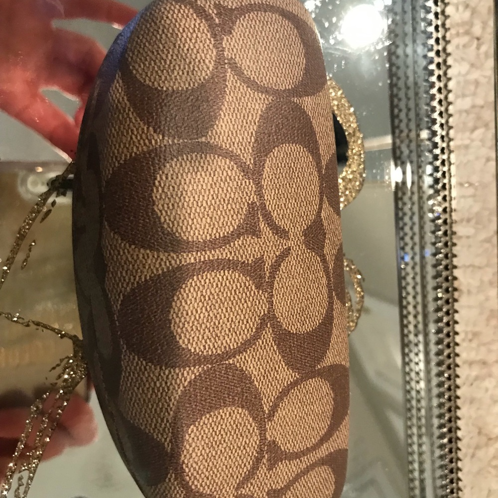 Coach sunglasses case small pen mark - Picture 2 of 4